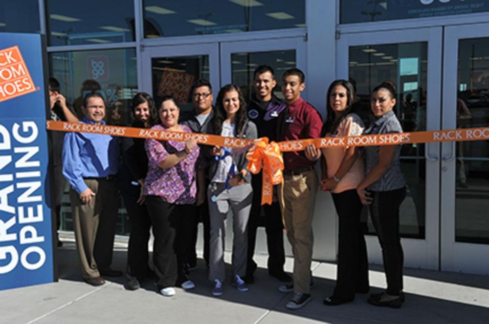 RACK ROOM SHOES Updated September 2024 8889 Gateway Blvd W, El Paso