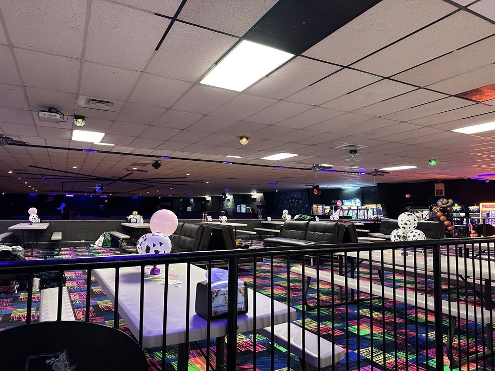 Roller Valley Skate Center - wedding in Spokane Valley, WA