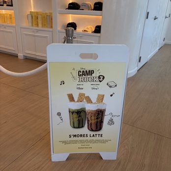 La La Land - camp rock latte - Cafes Near Me - McKinney, Texas