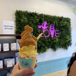 Ordered the Dole Ice Cream with Taiyaki Ordered the Dole Ice Cream with Taiyaki