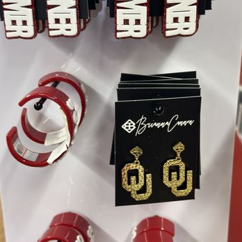 Oklahoma Locker Room By Lids - Sports Wear Near Me - Norman, Oklahoma Oklahoma Locker Room By Lids - Sports Wear Near Me - Norman, Oklahoma