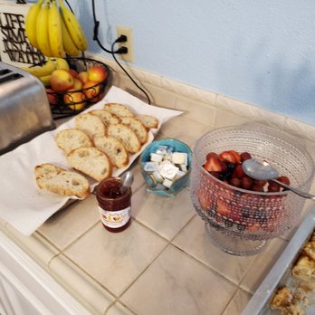 South Cliff Inn - Bed & Breakfast Near Me - St. Joseph, Michigan