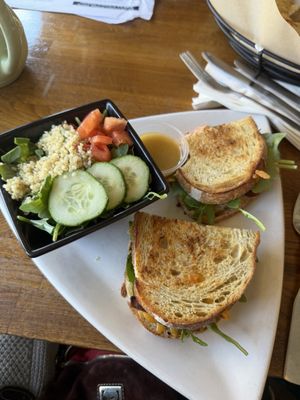 Good Neighbors Meeting House by null