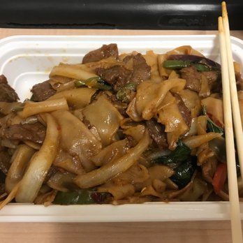 Spice 28 - Beef Drunken noodle - Szechuan Near Me - Philadelphia, Pennsylvania Spice 28 - Beef Drunken noodle - Szechuan Near Me - Philadelphia, Pennsylvania