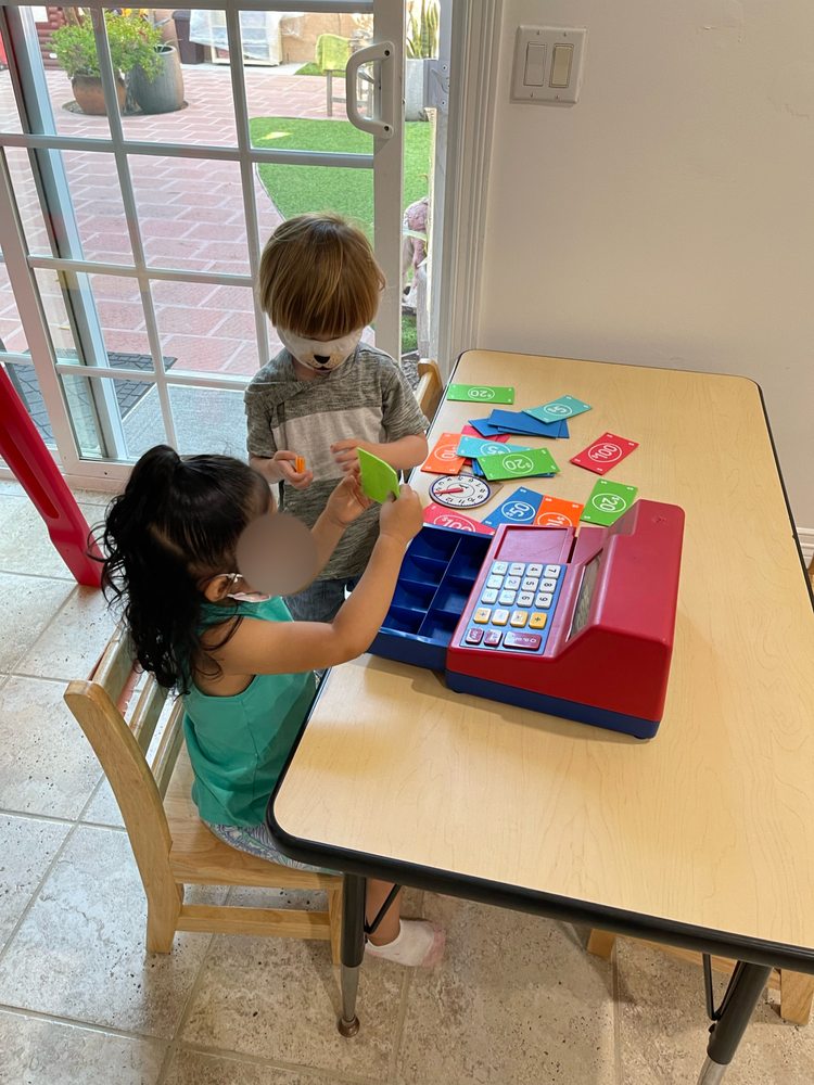 Cruz Family Child Care - childcare center in Los Angeles, CA