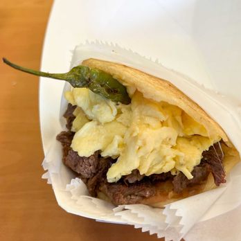 Gorditas La Baja - Gordita - Bistec Con Huevo - Mexican Near Me - Norwalk, California Gorditas La Baja - Gordita - Bistec Con Huevo - Mexican Near Me - Norwalk, California