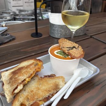 The Hut - Bars Near Me - Santa Clara, California The Hut - Bars Near Me - Santa Clara, California