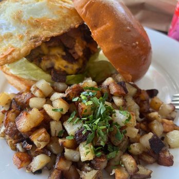 Blu Jam Cafe - Brunch Burger & Grilled Potatoes with Fresh Parsley - Breakfast & Brunch Near Me - Sherman Oaks, California