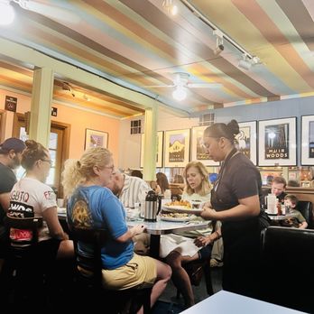 Baby Barnaby's - Small inside dining space - Breakfast & Brunch Near Me - Houston, Texas Baby Barnaby's - Small inside dining space - Breakfast & Brunch Near Me - Houston, Texas
