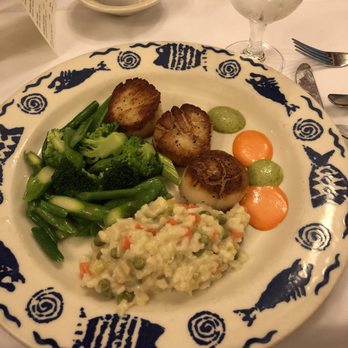 Sardi's - Sautéed sea scallops with veggies and risotto (a special) - American Near Me - New York, New York Sardi's - Sautéed sea scallops with veggies and risotto (a special) - American Near Me - New York, New York