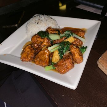 Yard House - Gardein Orange Chicken - New American Near Me - Orlando, Florida