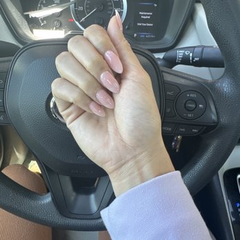Mili Nail Two - Dipping manicure color nude pink - Nail Salons Near Me - Honolulu, Hawaii