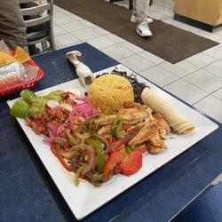 Chicken Fajita Dinner Plate