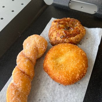 Tous Les Jours - More pasties - Bakeries Near Me - Winter Park, Florida Tous Les Jours - More pasties - Bakeries Near Me - Winter Park, Florida