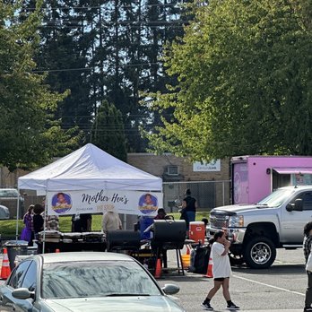 Mother Hens Pit Stop - Stand - Caterers Near Me Mother Hens Pit Stop - Stand - Caterers Near Me