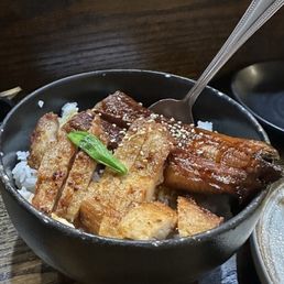 P10. Chicken Eel Don P10. Chicken Eel Don