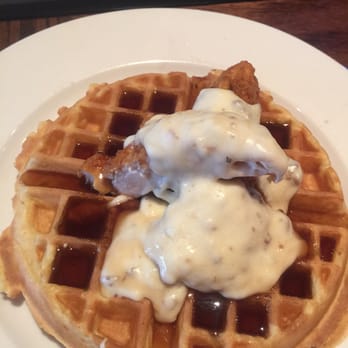Whiskey Warehouse - Notice the half chicken finger on top..... Really is a half a chicken finger worth losing a customer - Pubs Near Me - Charlotte, North Carolina