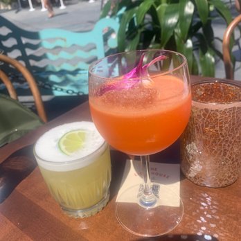 The Lighthouse Cafe - Lighthouse margarita (left) cool kat (right) - Music Venues Near Me - Hermosa Beach, California