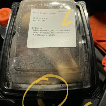 BJ's Restaurant & Brewhouse - How wrong it is, can't even make it like the slip says.  But let's tell me to get resolution with that bet eats - Breweries Near Me - Warwick, Rhode Island