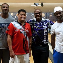 On The Flipside Pro Shop - (L-R) Terrell Owens, myself (David), Ron Hickland, Shawn Stockman