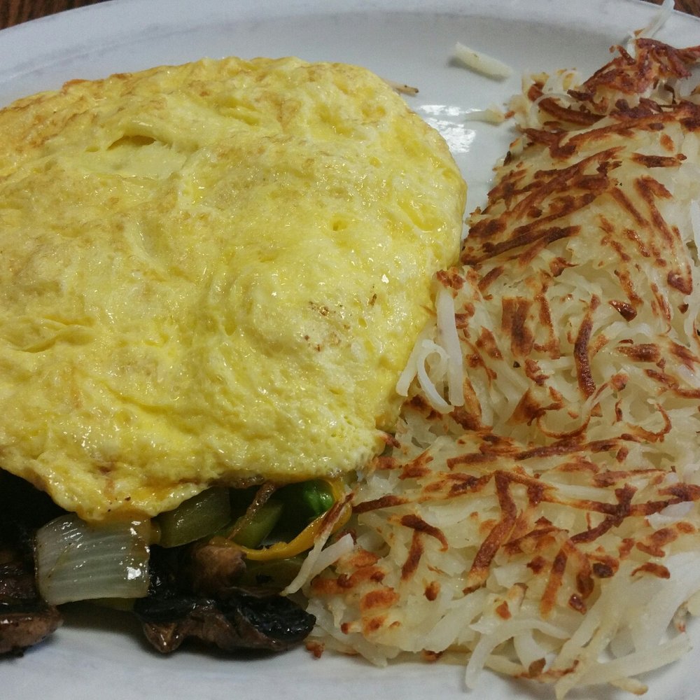 Cully's Restaurant - Vegetarian omelet (onions, bell peppers, mushrooms, avacado) with hash browns - Breakfast & Brunch Near Me - Poway, California Cully's Restaurant - Vegetarian omelet (onions, bell peppers, mushrooms, avacado) with hash browns - Breakfast & Brunch Near Me - Poway, California