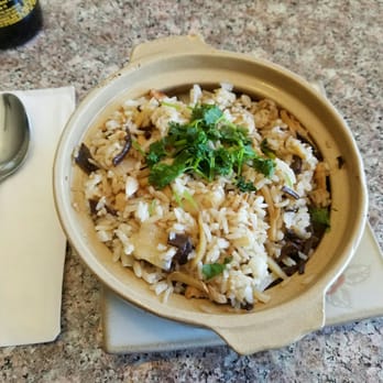 Mai's Cafe - Try their ginger and bamboo shoot rice in cray pot! Very yummy! - Vietnamese Near Me - Ventura, California Mai's Cafe - Try their ginger and bamboo shoot rice in cray pot! Very yummy! - Vietnamese Near Me - Ventura, California