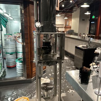 Fieldwork Brewing - Can Sealer - Pizza Near Me - San Leandro, California