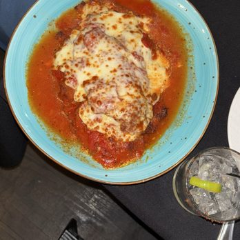 IL Gabbiano - Chicken parmigiana - Italian Near Me - New Haven, Connecticut