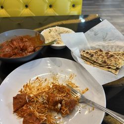 Cafe India - Bakery and Cuisine - BUTTER CHICKEN CHILLI GARLIC NAAN