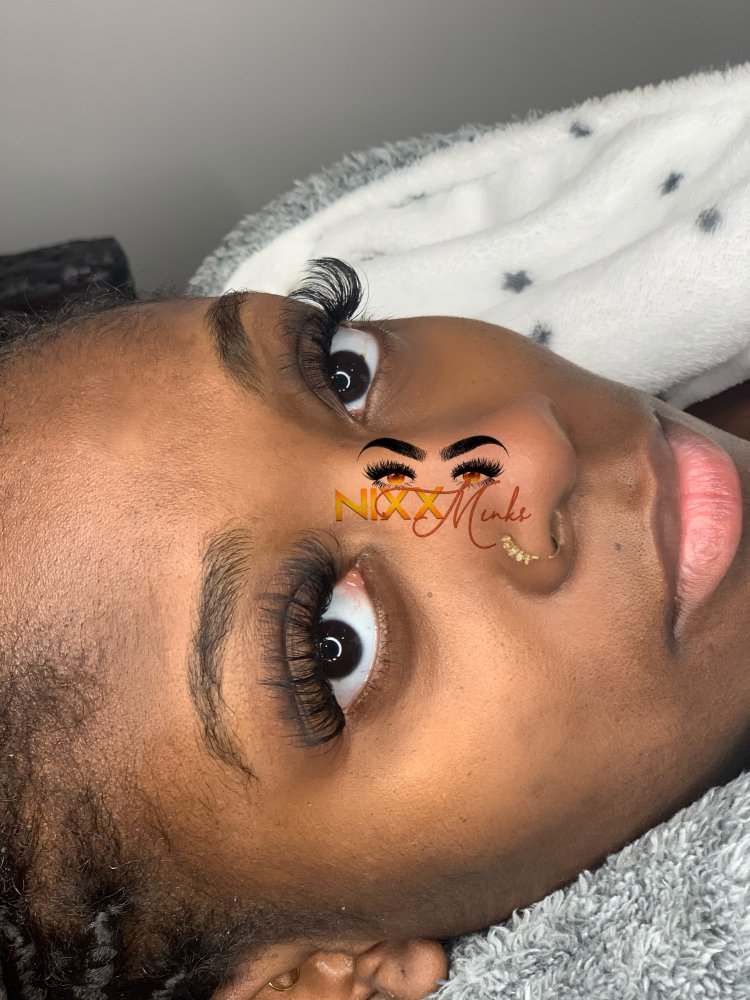 Nixx Minks Logo