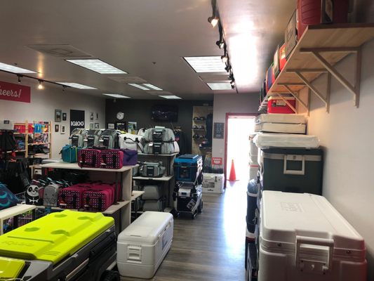 Igloo Factory Store by null