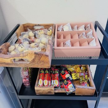 Queen Nails - Snacks - Nail Salons Near Me - Temple City, California
