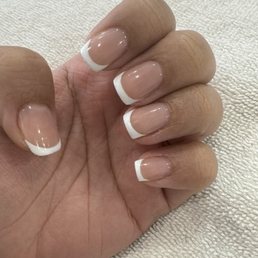 French tip gel manicure