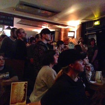 WOS - Wide Open Space Bar - W.O.S. bar during Packers playoff game against the Cowboys. - Pubs Near Me - Paris, 75 WOS - Wide Open Space Bar - W.O.S. bar during Packers playoff game against the Cowboys. - Pubs Near Me - Paris, 75