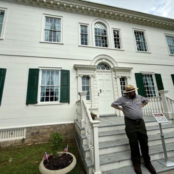 Washington’s Headquarters Museum - Jason, our guide outside Ford Mansion - Museums Near Me - Morristown, New Jersey