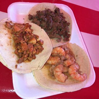 Taqueria Los Chiles - Beef, pork and shrimp tacos - Mexican Near Me - Mazatlán, SIN