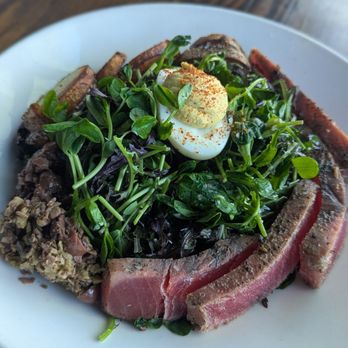Tavern on Kruse - Seared Ahi Salade Nicoise - New American Near Me - Lake Oswego, Oregon Tavern on Kruse - Seared Ahi Salade Nicoise - New American Near Me - Lake Oswego, Oregon