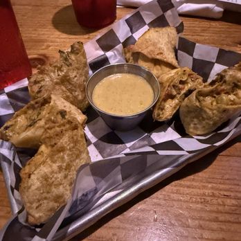 Daddy Mac's Down Home Dive - American Near Me - Asheville, North Carolina