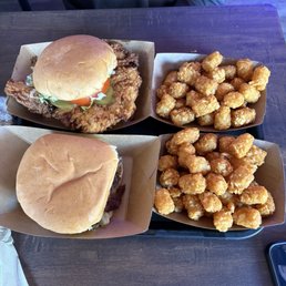 Jacomo Burger