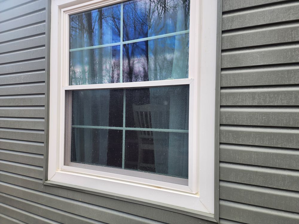 Slide of Claras Handymans services