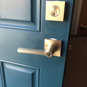 Advance Lock & Key - Keys & Locksmiths Near Me - Staten Island, New York