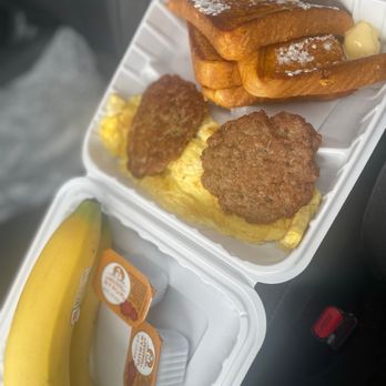 Halal Central Diner - a breakfast of eggs, sausage, toast, and a banana - Diners Near Me - Elizabeth, New Jersey