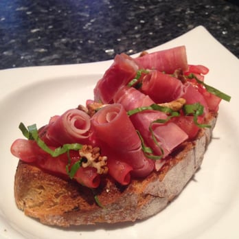 Casa Matabio - Bruschetta con tomate - Tapas Bars Near Me - Toulouse, 31