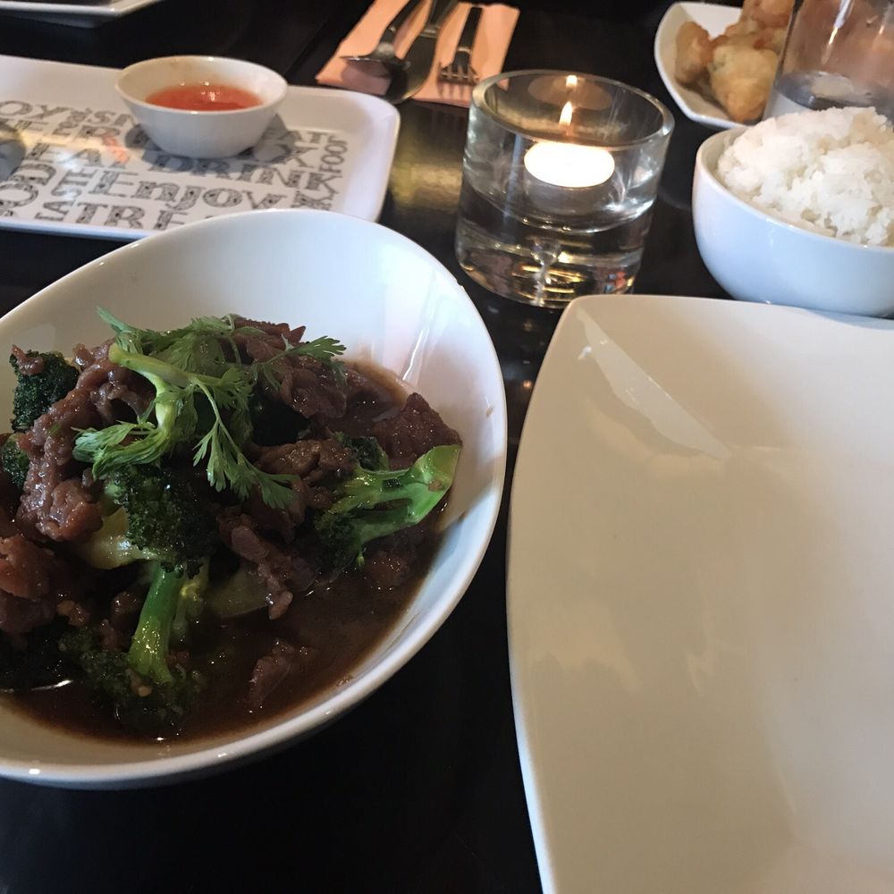 Chilli Banana - Beef and broccoli - Thai Near Me - Drumcondra, D Chilli Banana - Beef and broccoli - Thai Near Me - Drumcondra, D
