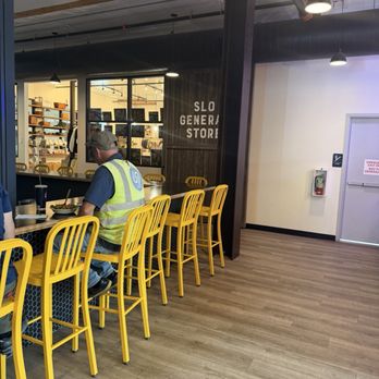 Sequel Tea - Waiting area - Bubble Tea Near Me - San Luis Obispo, California