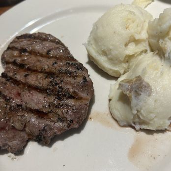 Logan's Roadhouse - Barbeque Near Me - Cleveland, Tennessee Logan's Roadhouse - Barbeque Near Me - Cleveland, Tennessee