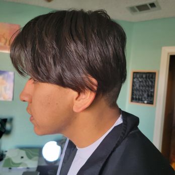 Signature Barbering - Said i did not want a combover and he did combover - Barbers Near Me - Palmdale, California Signature Barbering - Said i did not want a combover and he did combover - Barbers Near Me - Palmdale, California