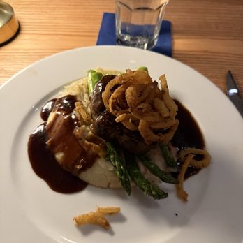 The Finch - Filet Mignon - American Near Me - Nashville, Tennessee