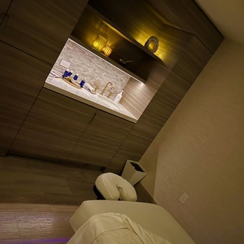 The Phoenician Spa - Massage Session - Day Spas Near Me - Scottsdale, Arizona The Phoenician Spa - Massage Session - Day Spas Near Me - Scottsdale, Arizona
