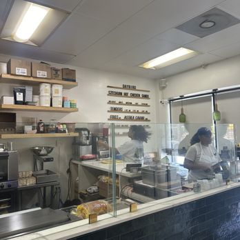 Daybird - Inside - Chicken Shop Near Me - Los Angeles, California Daybird - Inside - Chicken Shop Near Me - Los Angeles, California